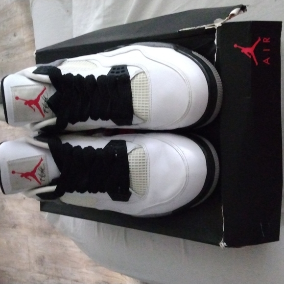 Jordan 4's size 14 gently worn - Picture 7 of 8